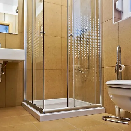 Voelgy Vendeghaz Pensionat 3*